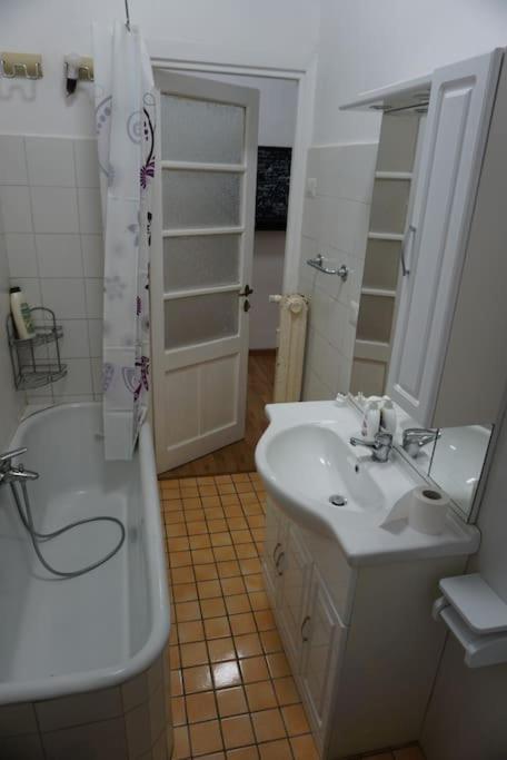 Rhome Away Fornaci Roma